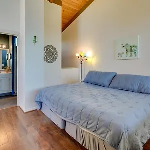 Top-floor Bay With Ocean Views! , Kailua-Kona United States